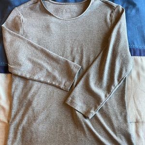 Grey 3/4 sleeve shirt
